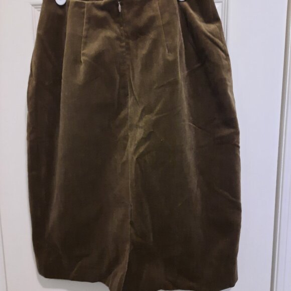 Brand New Drark Olive Color Fully Lined Skirt - Picture 2 of 5
